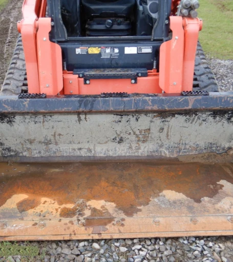 2017 Kubota SVL 95-2S skid steer loader