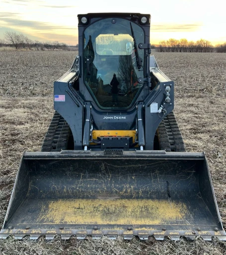 2019 John Deere 325G tracked skid steer loader