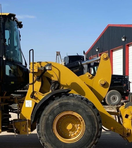 2017 Caterpillar 938M wheel loader