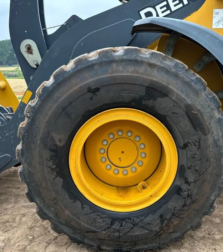 2022 John Deere 544 P-Tier wheel loader