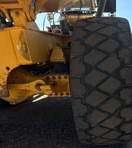 2011 Volvo A40F haul truck