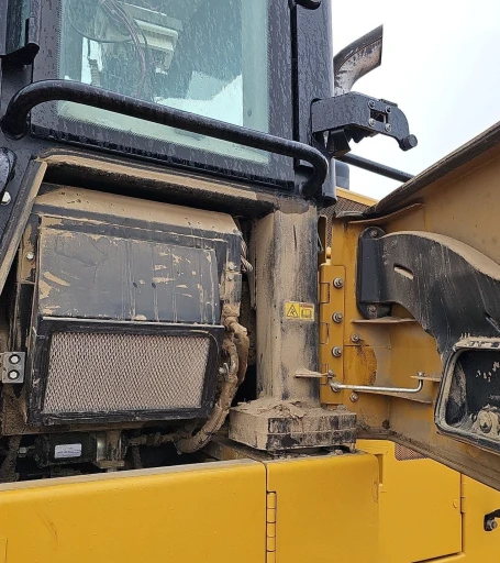 2015 Caterpillar 963D track loader