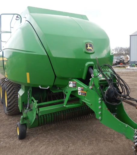 2016 John Deere L340 square baler