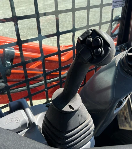 2022 Kubota SVL75-2 tracked skid steer loader
