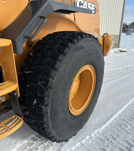 2008 CASE 621E