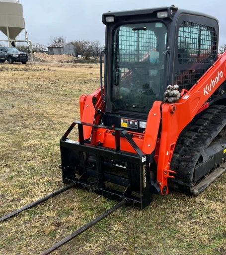 2021 Kubota SVL75-2 tracked skid steer loader