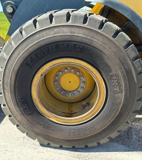 2014 John Deere 624K wheel loader