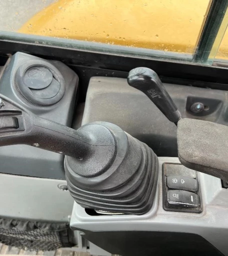 2018 Caterpillar 305.5E2 Mini Excavator