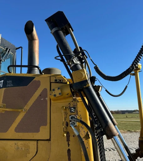2011 Caterpillar D6T XL dozer
