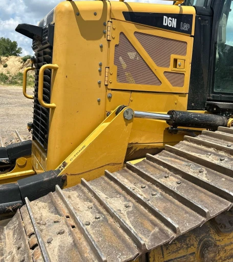 2012 Caterpillar D6N LGP dozer