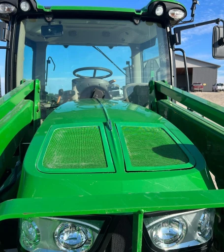 2013 John Deere 6125R MFWD Tractor Loader