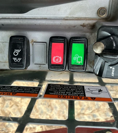 2020 Kubota SVL95-2S tracked skid steer loader