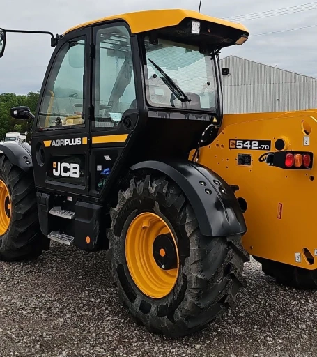 2023 JCB 542-70AG telehandler