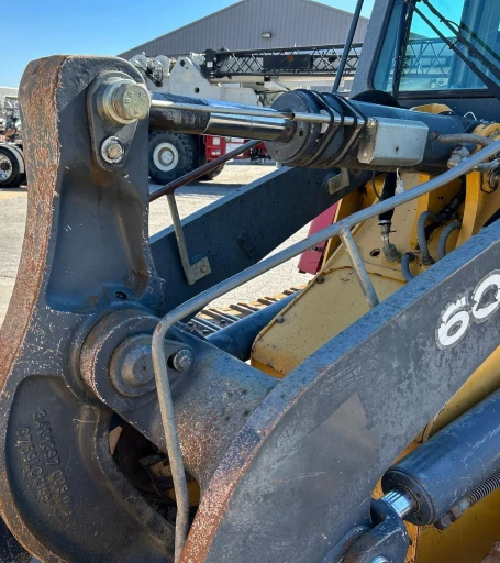 2012 John Deere 605C track loader