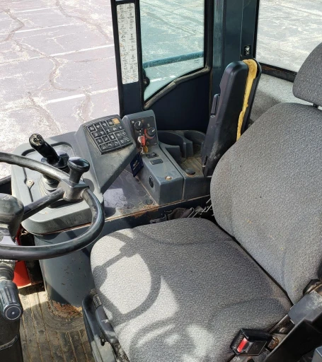 2004 John Deere 544J wheel loader