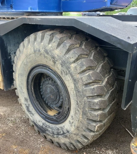2011 Tadano GR300XL crane