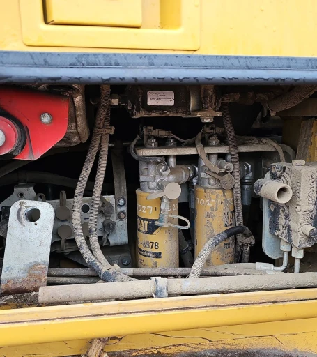 2015 Caterpillar 963D track loader
