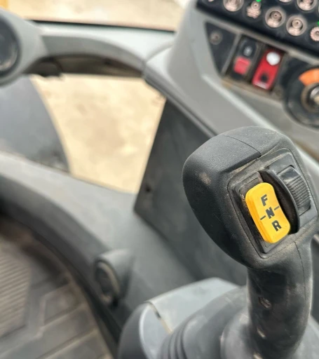 2015 Caterpillar 930M wheel loader