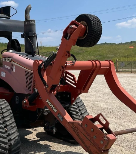 2011 Ditch Witch RT115 Quad vibratory cable plow