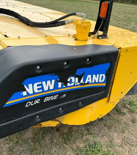2014 New Holland Speedrower 240 Self-Propelled Windrower