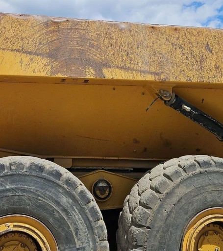 2013 Caterpillar 740B haul truck