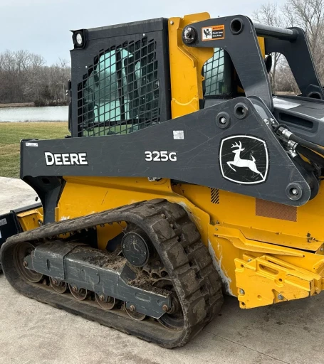 2021 John Deere 325g tracked skidsteer