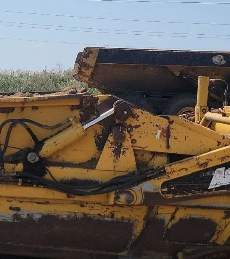 Volvo T450D 4WD scraper tractor