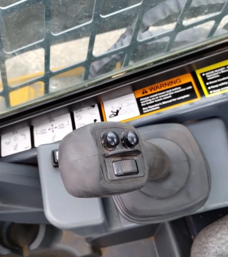 2022 John Deere 330G skid steer loader