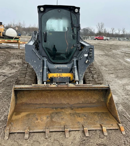 2019 John Deere 325G tracked skid steer loader