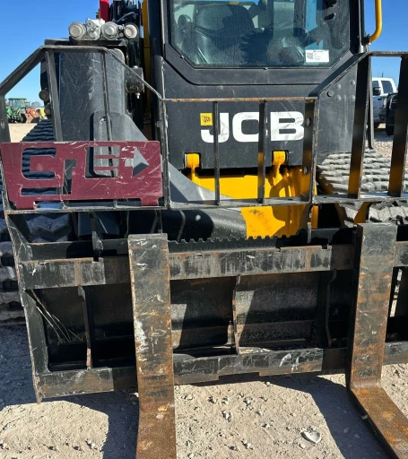 2022 JCB 3TS-8T tracked skid steer loader