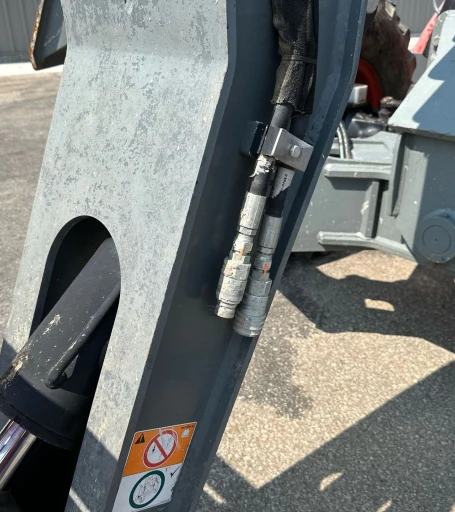 2018 Skyjack SJ1056 TH telehandler