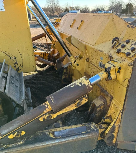 2013 Komatsu D65WX-17 dozer