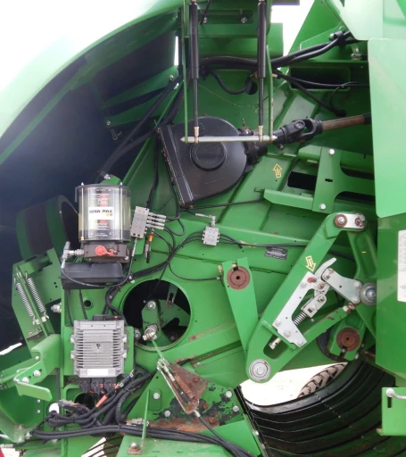 2016 John Deere L340 square baler