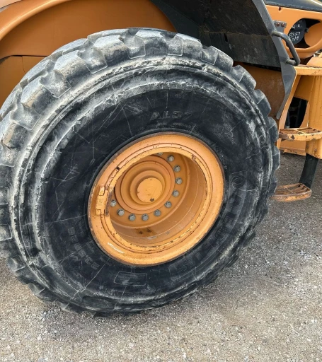 2011 Case 821F wheel loader