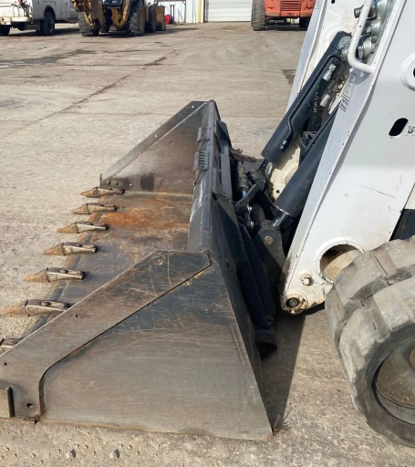 2019 Bobcat T870 tracked skid steer loader