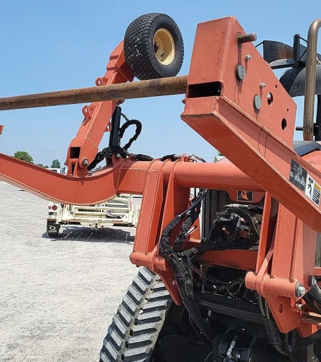 2012 Ditch Witch RT120 Quad vibratory cable plow
