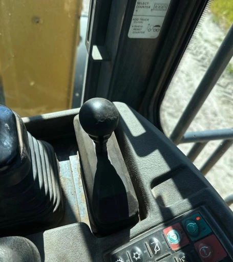 2014 John Deere 624K wheel loader