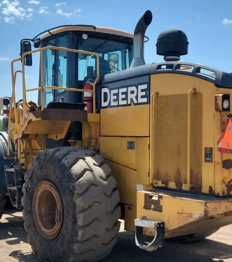 2012 John Deere 744K wheel loader