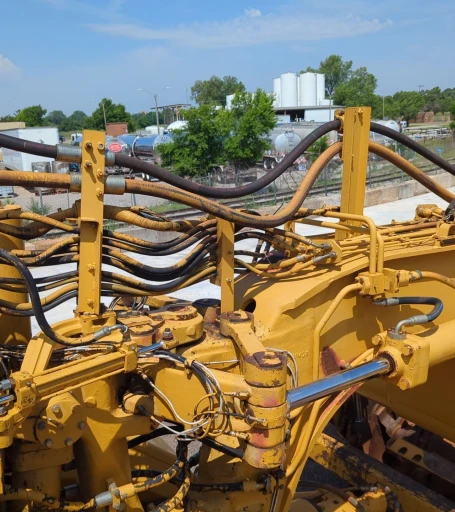 1995 Caterpillar 623F Elevating Scraper