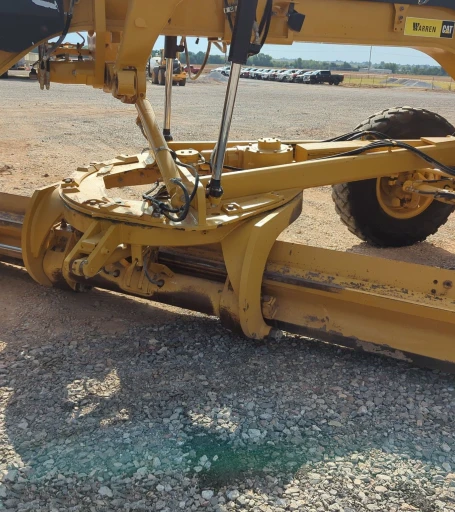 2013 Caterpillar 12M2 VHP Plus motor grader