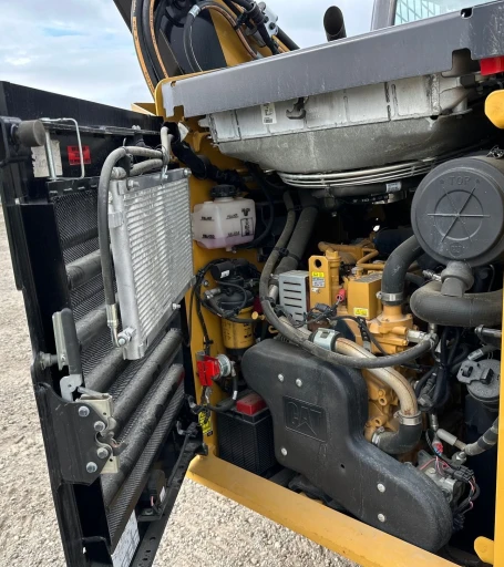 2022 Caterpillar 289D3 tracked skid steer loader