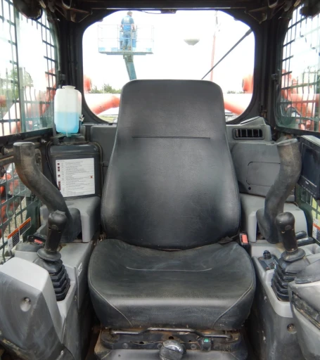 2017 Kubota SVL 95-2S skid steer loader