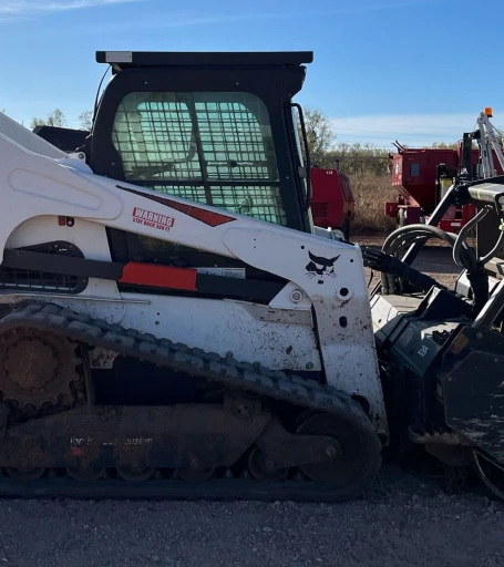 2018 Bobcat T870 tracked skid steer loader