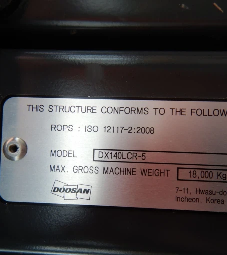 2014 Doosan DX140LCR excavator