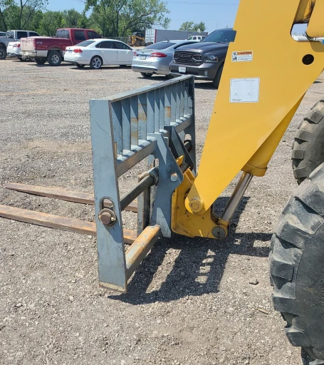 2018 Gehl DL1240 telehandler