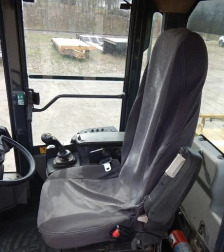2014 Komatsu WA320-7 wheel loader