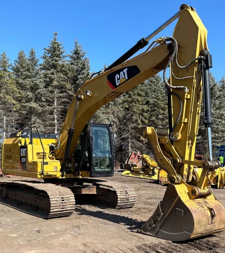 2015 Caterpillar 323FL excavator