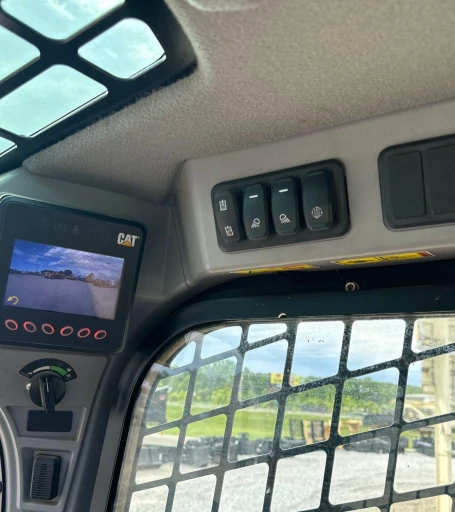 2019 Caterpillar 259D3 tracked skid steer loader