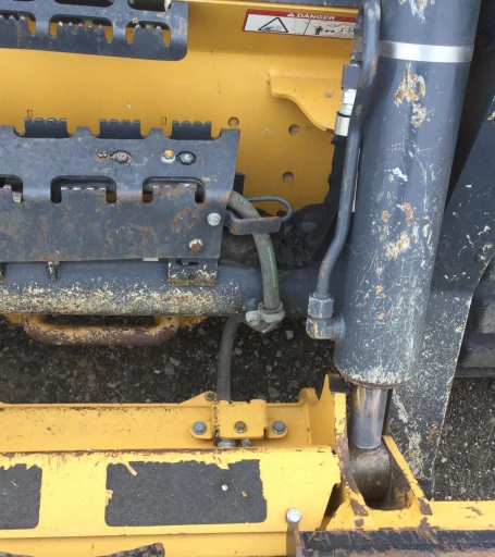 2018 John Deere 331G Skid Steer