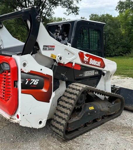 2022 Bobcat T76 R-Series tracked skid steer loader
